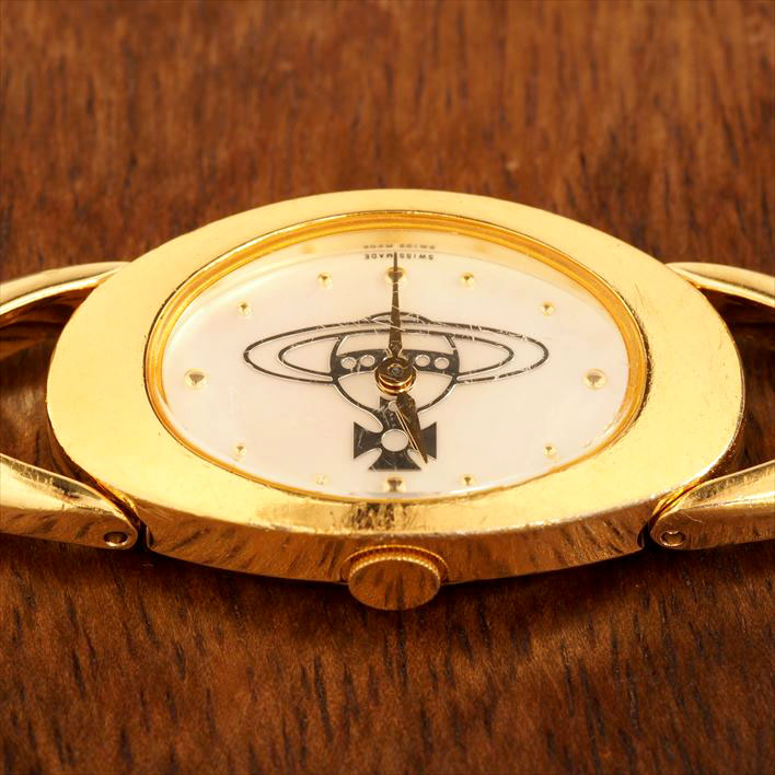 VivienneWestwoodヴィヴィアン腕時計中古