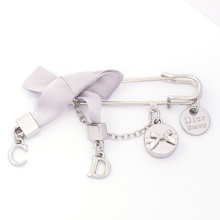 クリスチャン ディオール ピンブローチ リボンモチーフ Dior Beauty ノベルティ【ブローチ】のサムネイル