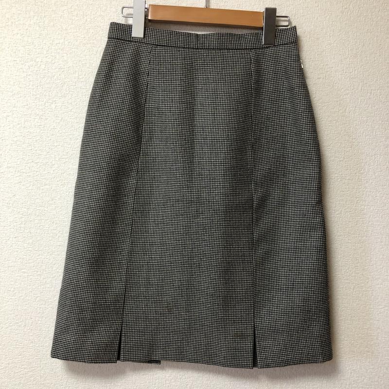 BURBERRYS バーバリーズ ひざ丈スカート スカート Skirt Medium Skirt【USED】【古着】【中古】10007382