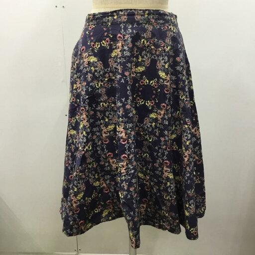 w closet ダブルクローゼット スカート ひざ丈スカート 花柄【USED】【古着】【中古】10023839 w closet ダブルクローゼット スカート ひざ丈スカート 花柄【USED】【古着】【中古】10023839