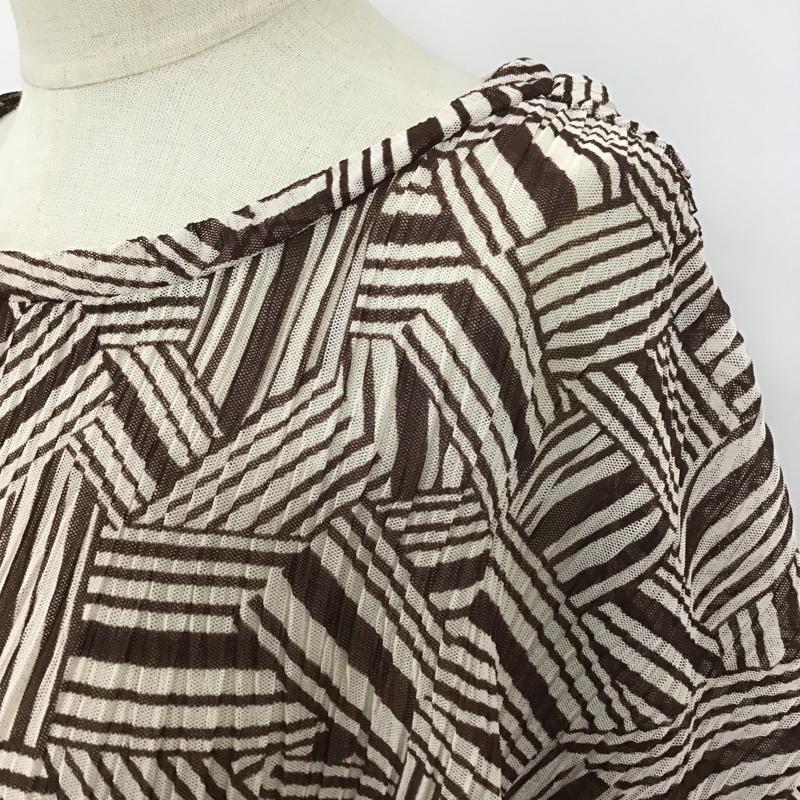 JEANASIS ジーナシス 半袖 カットソー Cut and Sewn JS063727SB メッシュプリーツショートスリーブ 総柄カットソー フレアカットソー【USED】【古着】【中古】10101270