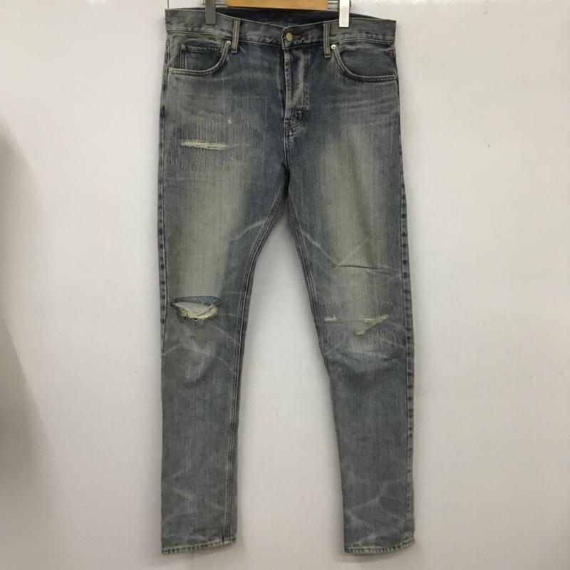 ESSENTIALS エッセンシャルズ デニム、ジーンズ パンツ Pants, Trousers Denim Pants, Jeans デニムパンツ ダメージ加工 カジュアルジーンズ ストレートパンツ【USED】【古着】【中古】10101424