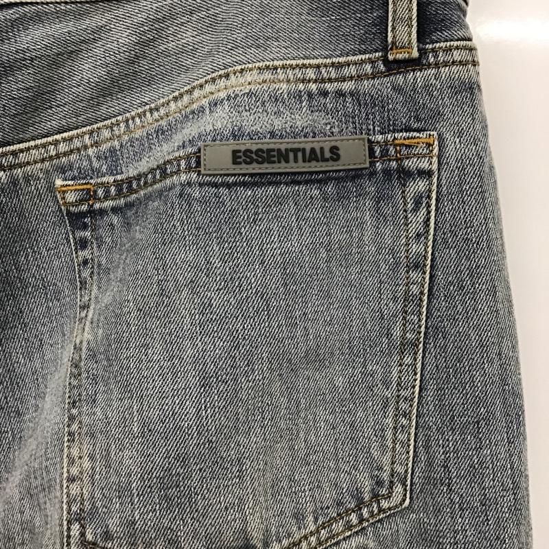 ESSENTIALS エッセンシャルズ デニム、ジーンズ パンツ Pants, Trousers Denim Pants, Jeans デニムパンツ ダメージ加工 カジュアルジーンズ ストレートパンツ【USED】【古着】【中古】10101424