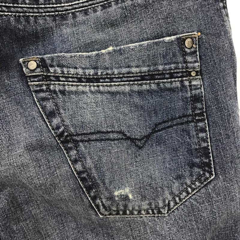 DIESEL ディーゼル デニム、ジーンズ パンツ Pants, Trousers Denim Pants, Jeans デニムパンツ ストレートパンツ スリムパンツ カジュアルパンツ【USED】【古着】【中古】10101647