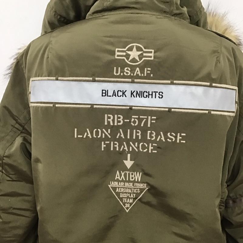 AVIREX アヴィレックス ジャンパー、ブルゾン ジャケット、上着 Jacket ジップアップジャケット アウター フード付きジャケット ミリタリージャケット【USED】【古着】【中古】10106657