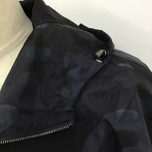 VALENTINO ヴァレンティノ ジャケット、ブレザー ジャケット、上着 Jacket ジップアップジャケット ジャンパー ジャケット ナイロンジャケット アウター【USED】【古着】【中古】10124519