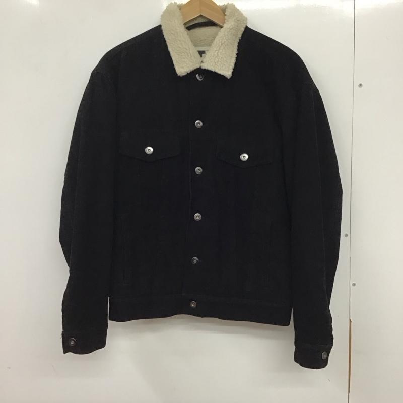 商品情報メーカーフリークスストア / FREAK'S STORE形状ジャケット、上着 / ジャケット、ブレザーサイズ表記サイズ：M肩幅：51 cm、袖丈：58 cm、着丈：64 cm、身幅：54 cmカラー黒 / ブラック柄 / パターン無地素材画像参照商品状態状態ランク：B着用感がありますが、汚れやダメージが比較的少ないお品物です。※程度・状態に関しては、当店の基準にて判断したものです。※ランクはあくまで基準となりますので、商品状態・写真をご覧ください。状態補足※保管によるにおいが付着する場合がございます。においを気にされます方はご購入をお控えください。状態ランク詳細N未使用品できれいなお品物ですS未使用に近い状態で使用感の少ないきれいなお品物ですA多少の使用感はありますが、汚れやダメージも目立たなく良好なお品物ですB着用感がありますが、汚れやダメージが比較的少ないお品物ですC使用感があり、汚れやダメージがあるお品物ですD使用感やダメージがかなりある、もしくは使用に難があるお品物です～ 商品在庫について ～当店の在庫は全て現品限りとなり、並行して販売している関係上、商品ページ等で表示されている在庫情報は必ずしもリアルタイムではございません。 ご注文時に表示が在庫ありとなっていても、既に完売となっている場合もございますので予めご了承ください。～ ご注文前にご確認ください ～※販売している商品は全て中古品の為、商品によっては全ての状態やダメージを掲載する事が出来ない場合もあり、掲載された情報以外に細部の破損や汚れ、欠品、劣化などの見落としがある場合がございます。また、中古品に対してのご理解が難しいお客様においては、恐れ入りますがご購入をお控えいただきますようお願い致します。※個人差による主観の違いがあるかと思いますので、商品説明や写真画像をよくご確認の上、ご購入をお願い致します。※サイズは実寸での計測またはカタログ値になりますので、多少の誤差に関しましてはご了承をお願い致します。フリークスストア / FREAK'S STORE ジャケット、上着 / ジャケット、ブレザー Jacket /