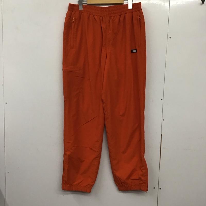 FTC エフティーシー ワークパンツ、ペインターパンツ パンツ Pants, Trousers Work Pants, Cargo Pants, Painter's Pants ワークパンツ ナイロンパンツ ワイドパンツ 裾ジップ【USED】【古着】【中古】10137367