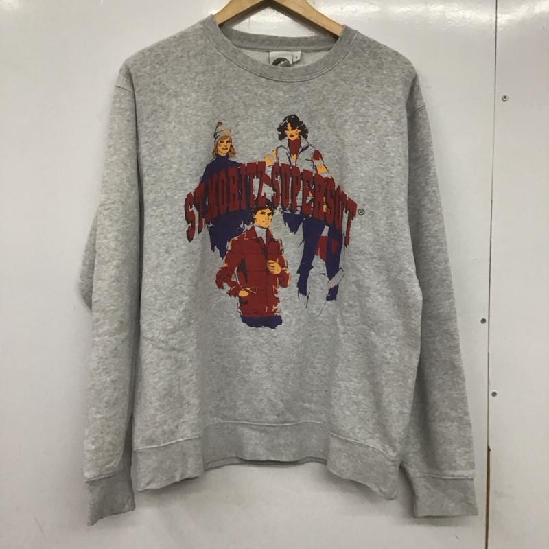 商品情報メーカーサンモリッツ・スーパーソフト / ST.MORITZ SUPERSOFT形状トレーナー / 長袖サイズ表記サイズ：L肩幅：51 cm、袖丈：61 cm、着丈：60 cm、身幅：59 cmカラー灰 / グレー柄 / パターンプリント素材画像参照商品状態状態ランク：B着用感がありますが、汚れやダメージが比較的少ないお品物です。※程度・状態に関しては、当店の基準にて判断したものです。※ランクはあくまで基準となりますので、商品状態・写真をご覧ください。状態補足※保管によるにおいが付着する場合がございます。においを気にされます方はご購入をお控えください。状態ランク詳細N未使用品できれいなお品物ですS未使用に近い状態で使用感の少ないきれいなお品物ですA多少の使用感はありますが、汚れやダメージも目立たなく良好なお品物ですB着用感がありますが、汚れやダメージが比較的少ないお品物ですC使用感があり、汚れやダメージがあるお品物ですD使用感やダメージがかなりある、もしくは使用に難があるお品物です～ 商品在庫について ～当店の在庫は全て現品限りとなり、並行して販売している関係上、商品ページ等で表示されている在庫情報は必ずしもリアルタイムではございません。 ご注文時に表示が在庫ありとなっていても、既に完売となっている場合もございますので予めご了承ください。～ ご注文前にご確認ください ～※販売している商品は全て中古品の為、商品によっては全ての状態やダメージを掲載する事が出来ない場合もあり、掲載された情報以外に細部の破損や汚れ、欠品、劣化などの見落としがある場合がございます。また、中古品に対してのご理解が難しいお客様においては、恐れ入りますがご購入をお控えいただきますようお願い致します。※個人差による主観の違いがあるかと思いますので、商品説明や写真画像をよくご確認の上、ご購入をお願い致します。※サイズは実寸での計測またはカタログ値になりますので、多少の誤差に関しましてはご了承をお願い致します。サンモリッツ・スーパーソフト / ST.MORITZ SUPERSOFT トレーナー / 長袖 Sweat, Sweatshirt /