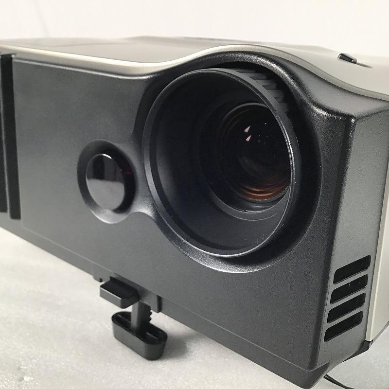 【中古品】 タクサン / TAXAN データプロジェクタ U6-232 B5サイズ据え置き型 DLP 2500ルーメン 4:3 1024x768 S端子、RGB(VGA端子)、コンポジット 2000g 2007年 UC6EA6C20620 30015254