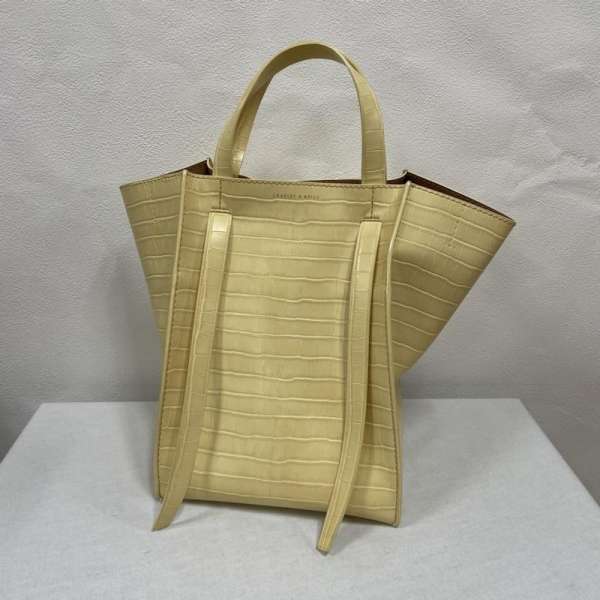 チャールズアンドキース CHARLES&amp;KEITH チャールズアンドキース ハンドバッグ クロコ イエロー レ..