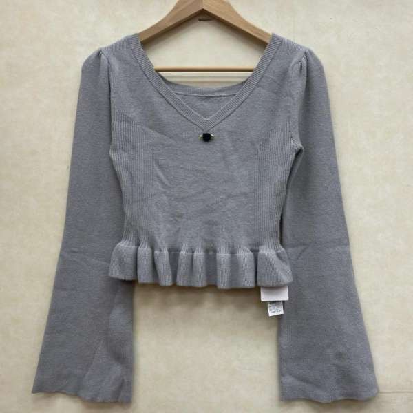 イートミー ペプラム ニット トップ タグ付き 342162600801 FREE【USED】【古着】【中古】50094503