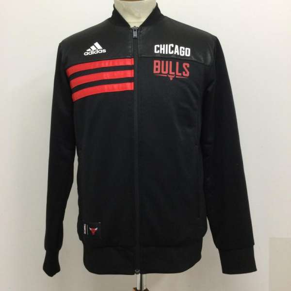 【未使用】デッドストック adidas × シカゴ ブルズ トラック ジャケット 未使用】デッドストック adidas × シカゴ ブルズ トラック
