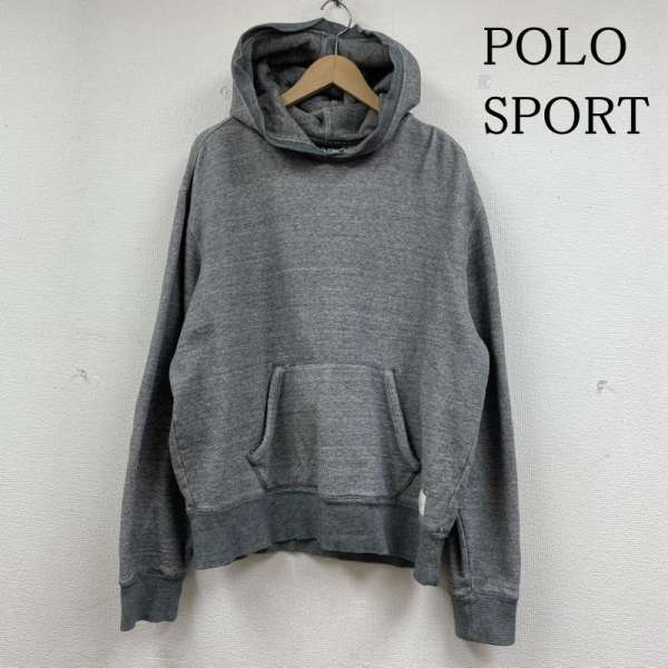 商品情報メーカーポロスポーツラルフローレン / POLOSPORT形状パーカー / 長袖サイズ表記サイズ：M肩幅：52 cm、袖丈：63 cm、着丈：68 cm、身幅：60 cmカラー灰 / グレー柄 / パターンロゴ、文字素材綿（コットン）商品状態着用感がありますが、汚れやダメージが比較的少ないお品物です。※程度・状態に関しては、当店の基準にて判断したものです。※保管によるにおいが付着する場合がございます。においを気にされます方はご購入をお控えください。～ ご注文前にご確認ください ～※商品やお取引についてご不明な点やご要望などがございましたら、ご購入前にお問い合わせください。※販売している商品は全て中古品の為、商品によっては全ての状態やダメージを掲載する事が出来ない場合もあり、掲載された情報以外に細部の破損や汚れ、欠品、劣化などの見落としがある場合がございます。また、中古品に対してのご理解が難しいお客様においては、恐れ入りますがご購入をお控えいただきますようお願い致します。※スニーカーなどは現状では加水分解などによる大きな破損は見受けられませんが、性質上、劣化や加水分解で破損する可能性がある商品です。輸送中、購入後の着用により破損する場合もございますので、万が一、購入後に破損等がありましても返品等の対応は一切致しかねます。ご理解頂いた上でご購入ください。※お色につきましては、現物に近づけるように撮影をしておりますが、実際のお色を表現できていない場合がございます。また、ご覧のご覧いただく環境により、若干現物と見た目が異なる場合がございます。※商品は楽天市場以外でも販売しておりますので、商品ページ等で表示されている在庫情報は必ずしもリアルタイムではございません。 ご注文時に表示が在庫ありとなっていても、既に完売となっている場合もございますので予めご了承ください。※個人差による主観の違いがあるかと思いますので、商品説明や写真画像をよくご確認ください。※サイズは実寸での計測またはカタログ値になりますので、多少の誤差に関しましてはご了承をお願い致します。当店では紙の節約による環境問題への配慮、個人情報の保護の 取り組みとして、納品書は同梱せずに商品をお届けしております。ご注文後、当店よりお送りする注文確認メールを納品書の代わりとさせていただいております。納品書をご希望される場合、ご注文画面の備考欄に、「納品書希望」とご入力いただければ、商品に同梱、もしくは別送にて納品書をお送りさせていただきます。当店の商品は在庫の保管場所から直接お客様へお届けいたしますので、複数点購入された場合、全て同梱ではなく複数口で発送される場合があります。