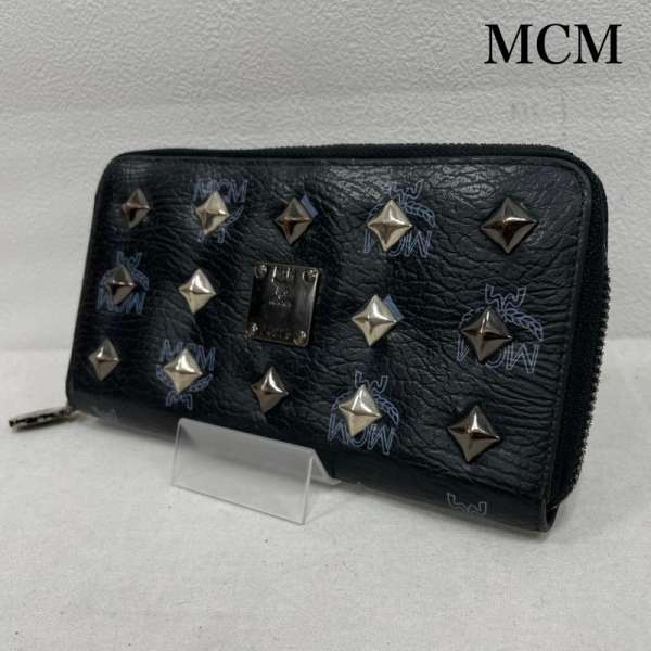 エムシーエム スタッズ ラウンドジップ ウォレット ロゴ プリント 長財布 レディース - ISItems【USED..