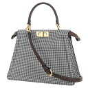 フェンディ ピーカブー アイシーユー ミディアム キャンバス レザー ブラック ホワイト フェンディ ハンドバッグ FENDI ISEEU フェンディ ショルダ...