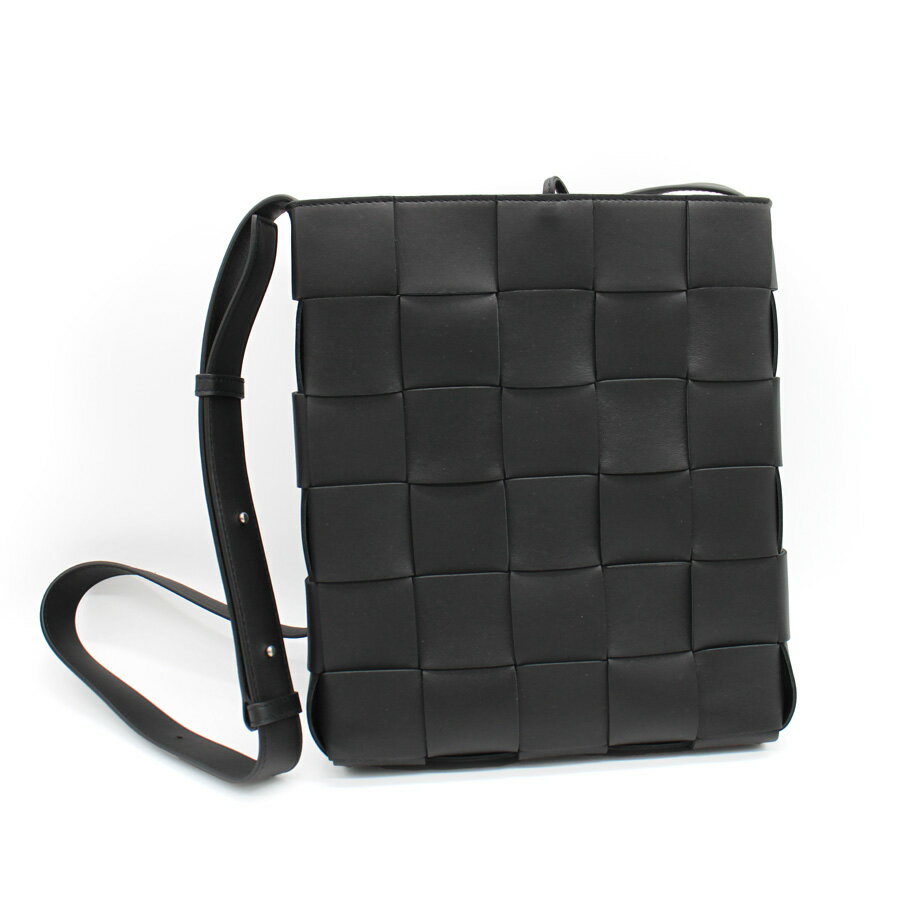 ボッテガヴェネタ BOTTEGA VENETA 　ショルダーバッグ　649601 VMAY1 CASSETTE カセット BLACK ブラック　A4収納可能　メッセンジャーバッグ