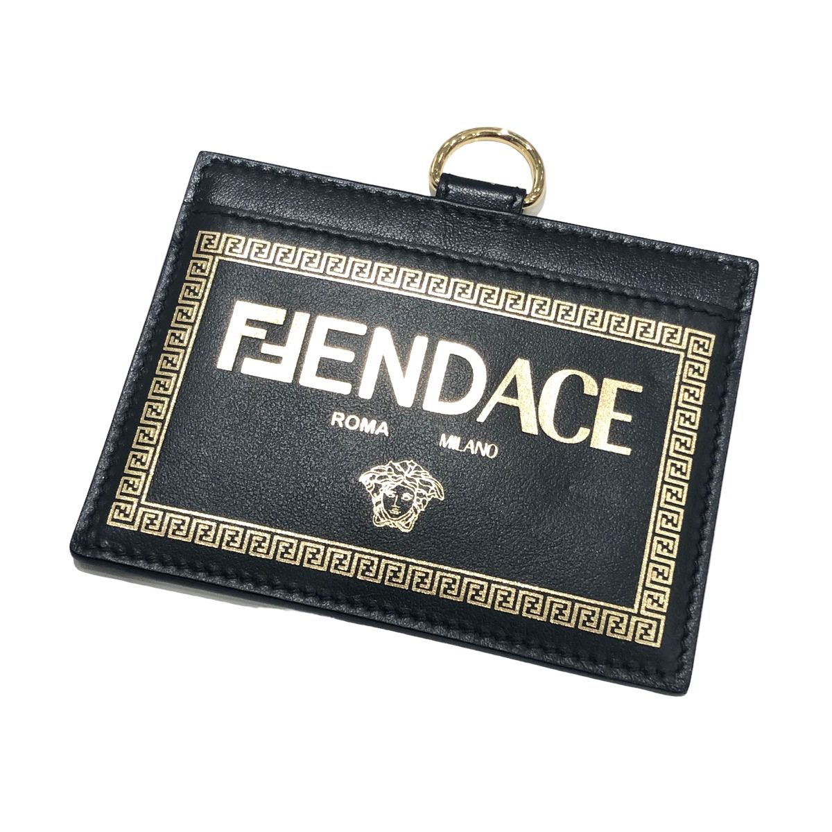 【中古】 VERSACE ヴェルサーチ 定期入れ・パスケース フェンダーチェ カードケース 23037492 NT