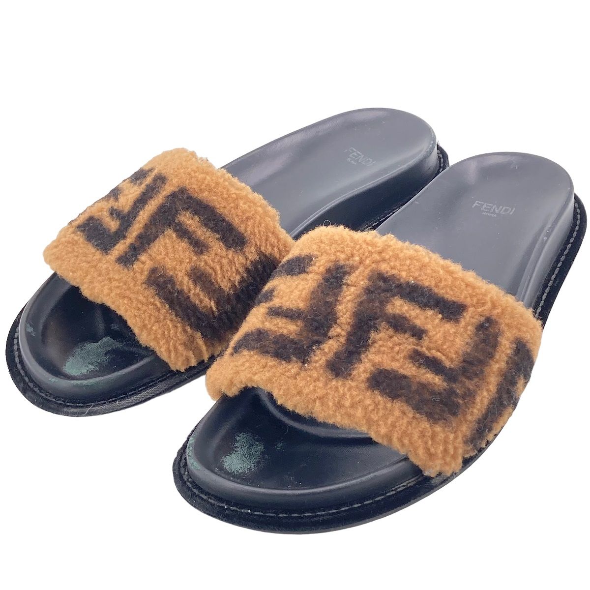 【中古】 Fendi フェンディ ズッカ ボアサンダル メンズ サイズ40 靴 履き物 スリッパ 23039464 AS