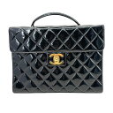 【中古】 CHANEL シャネル ヴィンテージシャネル デカココ マトラッセ エナメル ビジネスバッグ 黒 ブラック GP金具 パテント ブリーフケース レディ...