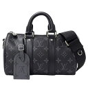 商品詳細 ブランド ルイ・ヴィトン 商品名 ルイ ヴィトン LOUIS VUITTON バッグ モノグラム エクリプス リバース メンズ ブランド ハンドバッグ ショルダーバッグ 2way キーポル バンドリエール 25 M46271 ブラック 黒 コンパクト 斜め掛け おしゃれ 【中古】 型番 M46271 / ICチップ カラー モノグラムエクリプスリバース 素材 モノグラムエクリプスリバース 製造国 フランス 参考価格 ¥335,500- サイズ ー 採寸 横:約 24cm 縦:約 15cm マチ:約 10.5cm 持ち手:約 24cm ショルダー:約 137cm (最大) ●商品の採寸については、こちらをご覧ください。 付属品 保存箱、保存袋、ショルダーストラップ、ネームタグ、紙タグ、カード、リボン レシート 注意書き ※記載のないものは原則付属は御座いません。 ランク A 状態 使用感が少なく、状態の良いお品物です。 詳細: レザーに傷、スレあり。内側にスレあり。金具に小傷、くすみあり。 ※こちらはUSED品でございます。使用には問題御座いませんが、神経質な方はご遠慮下さいませ。 管理番号 v0081021300 ＊メール・電話でのお問合わせの際に、お伝えください。 社内番号 DEMAMN 20240417