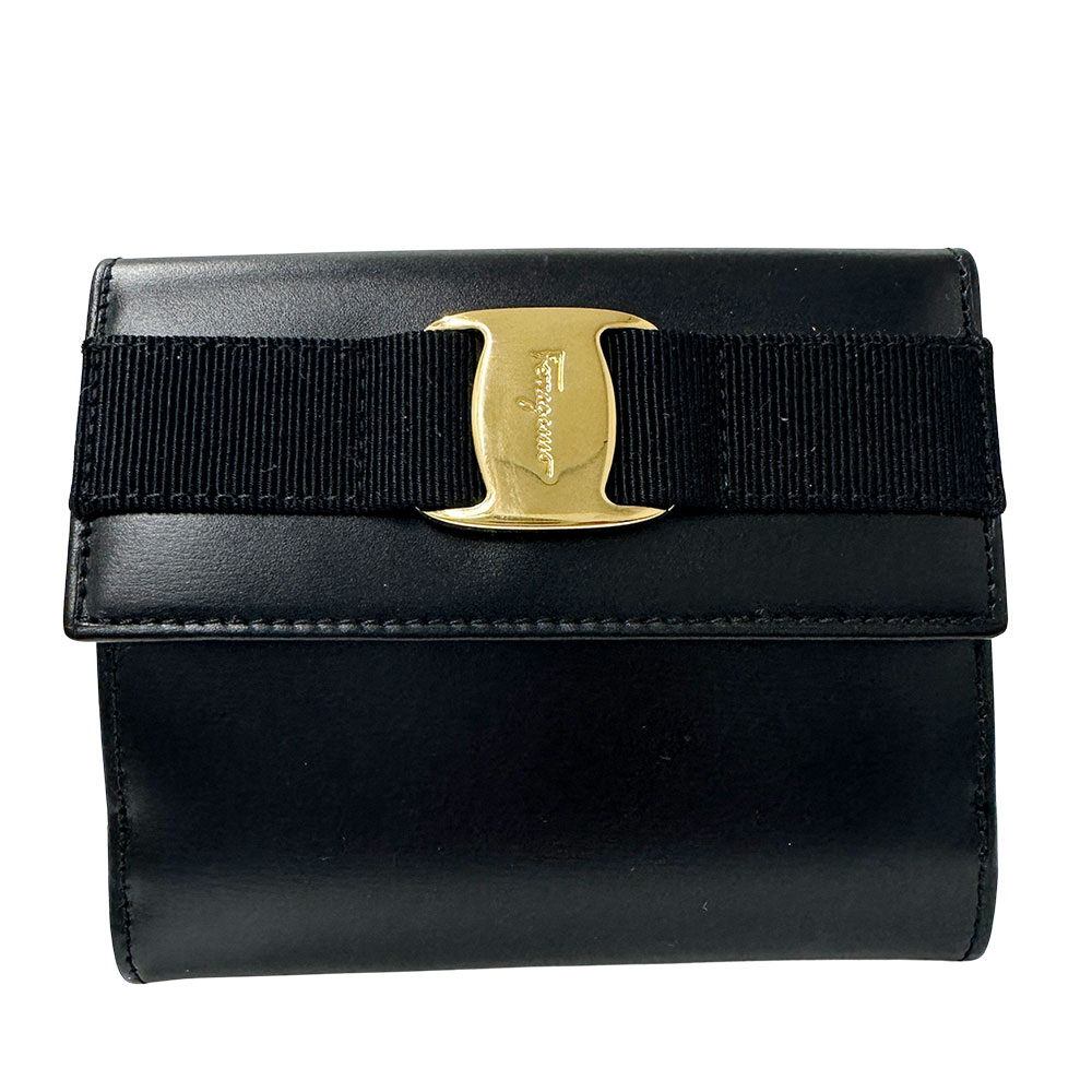 【全品9％OFF！4日20時から11日1時59分まで！】フェラガモ Ferragamo 財布 レディ...