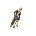 【スプリングセール】シャネル イヤホンジャック レディモチーフ ブラック×ゴールド CHANEL 【シャネル】 l913s 【中古】