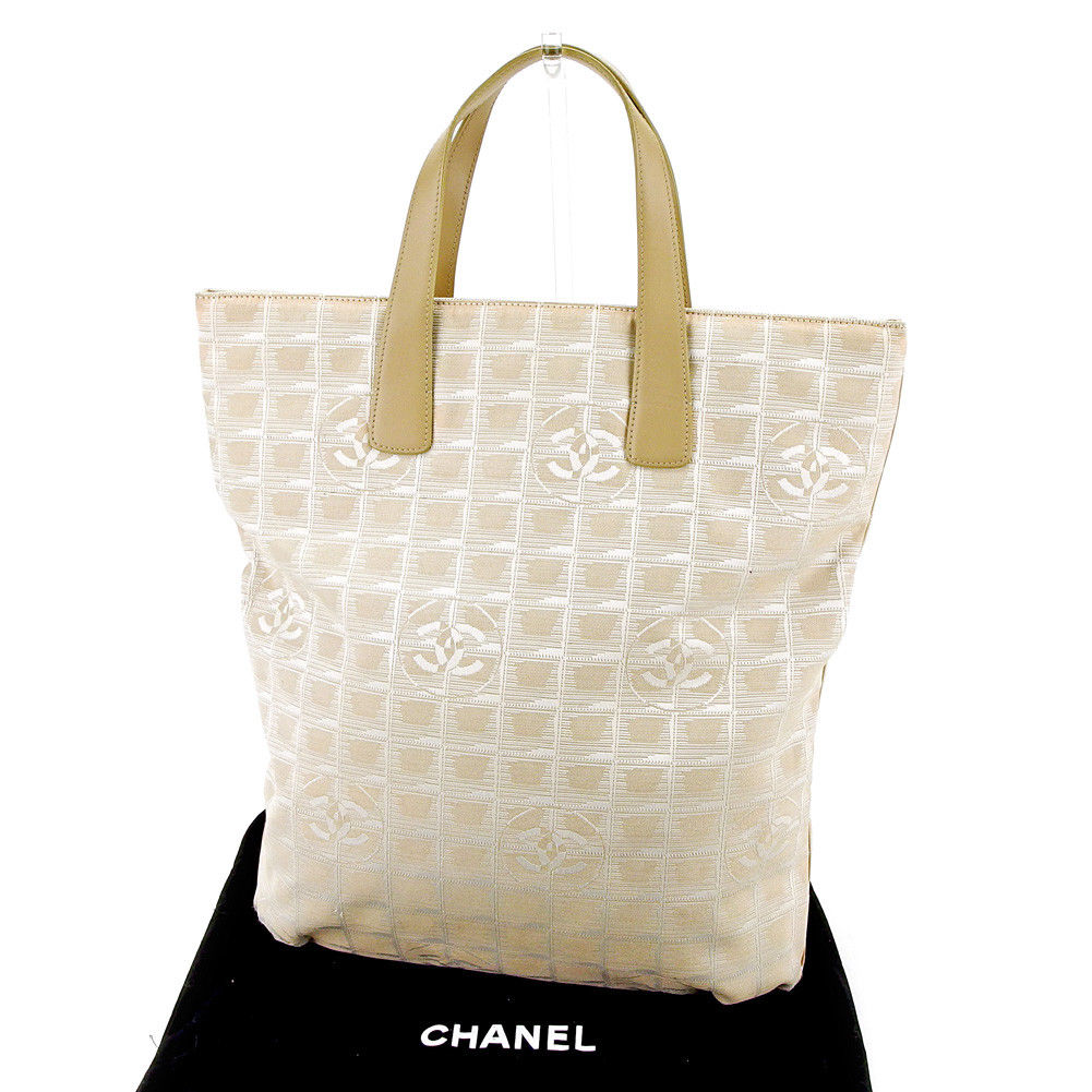 【スプリングセール30％OFF】シャネル CHANEL トートバッグ バック トート ハンドバッグ バック オールドシャネル ニュートラベルライン レディース メンズ ベージュ×シルバー クリスマス プレゼント バック 収納 兼用 【シャネル】 T4073 【中古】