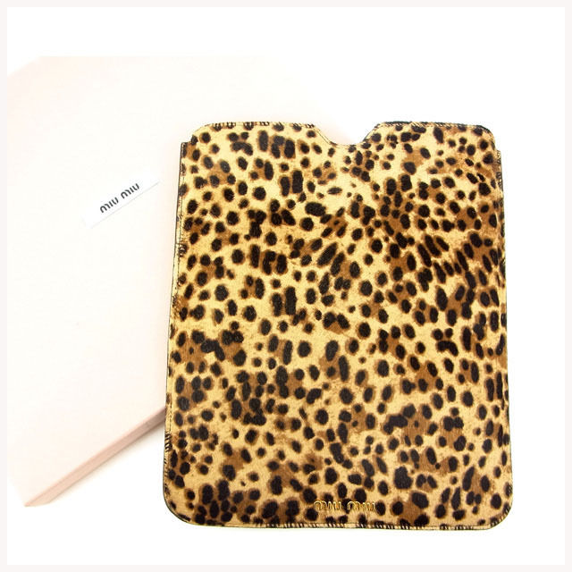 【スプリングセール30％OFF】ミュウミュウ miumiu iPadケース レディース 【ミュウミュウ】 T16007 【中古】