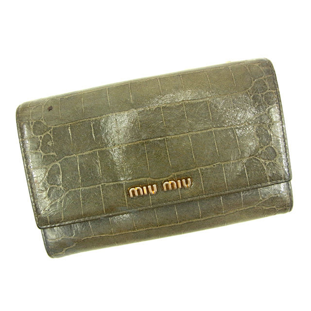 【スプリングセール】ミュウミュウ 三つ折り財布 クロコダイル型押し グレー エナメルレザー miu miu 【ミュウミュウ】 t11710s 【中古】