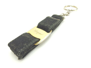 【中古】 サルヴァトーレ フェラガモ キーリング キーホルダー ヴァラ金具 ブラック×ゴールド Salvatore Ferragamo レディース プレゼント 贈り物 1点物 人気 良品 ブランド 迅速発送 オシャレ 大人 在庫処分 ファッション 【送料無料】 T15745 .