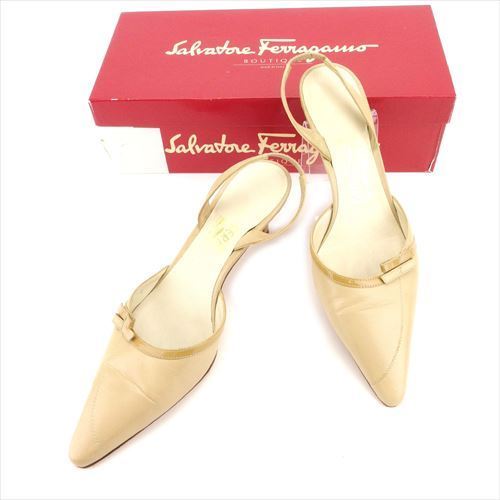 【スプリングセール30％OFF】サルヴァトーレ フェラガモ パンプス 靴 シューズ #7 リボンモチーフ ベージュ レザーSalvatore Ferragamo レディース プレゼント 贈り物 オシャレ 大人 ファッション T5930 【中古】