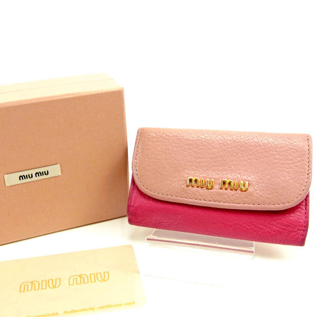 【スプリングセール30％OFF】ミュウミュウ キーケース 6連キーケース ピンク系 レザーmiu miu レディース プレゼント 贈り物 オシャレ 大人 ファッション 【ミュウミュウ】 T16250 【中古】