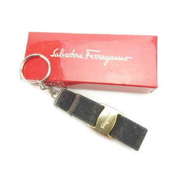 【中古】 サルヴァトーレ フェラガモ キーリング キーホルダー ヴァラ金具 ブラック×ゴールド Salvatore Ferragamo レディース プレゼント 贈り物 1点物 人気 良品 ブランド 迅速発送 オシャレ 大人 在庫処分 ファッション 【送料無料】 T15745 .