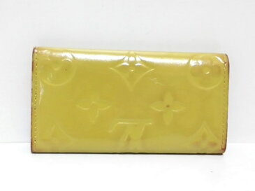 【新着】LOUIS VUITTON(ルイヴィトン) キーケース モノグラムヴェルニ ミュルティクレ4 M91545 ヴェールアンプレッシオン パテントレザー(モノグラムの型押し)【20200424】【中古】