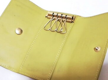 【新着】LOUIS VUITTON(ルイヴィトン) キーケース モノグラムヴェルニ ミュルティクレ4 M91545 ヴェールアンプレッシオン パテントレザー(モノグラムの型押し)【20200424】【中古】