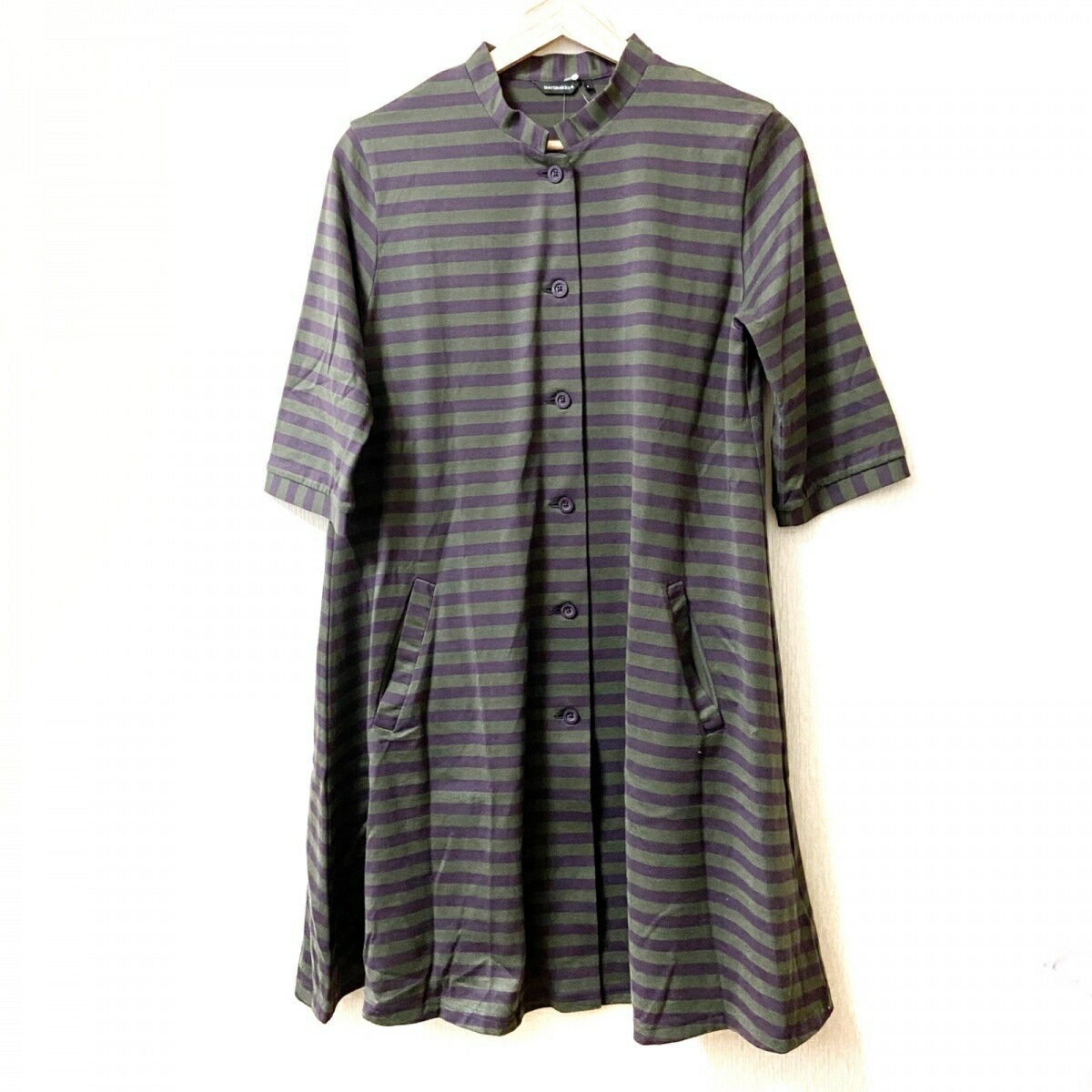 【中古】marimekko(マリメッコ) ワンピース 半袖/ひざ丈/ボーダー ダークグリーン×パープル