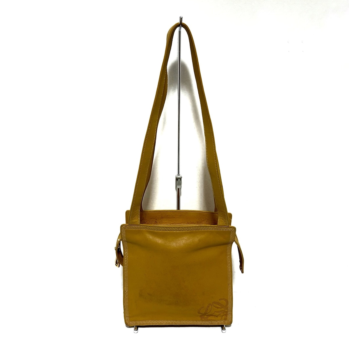 【中古】LOEWE(ロエベ) ショルダーバッグ ダークイエロー ナッパレザー