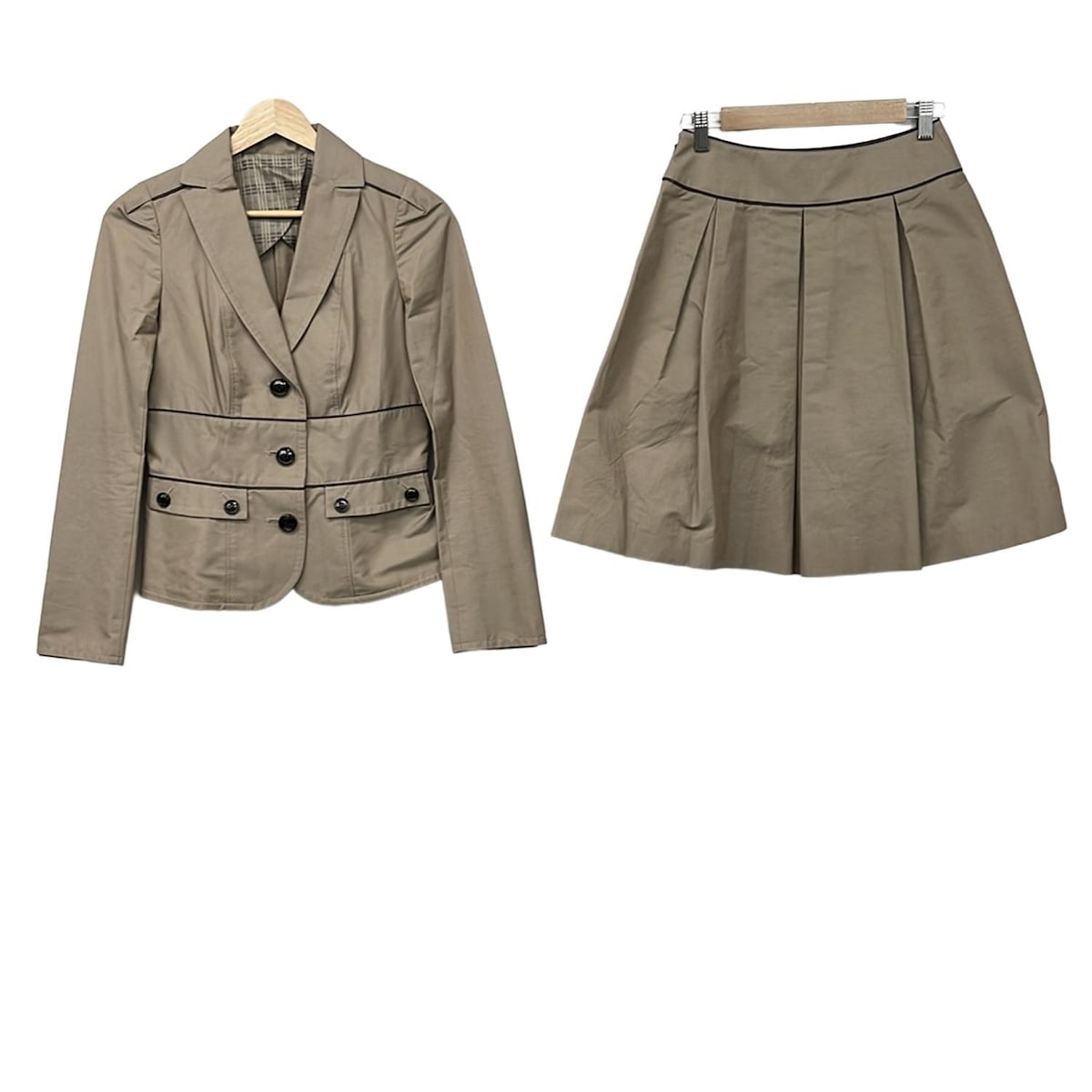 【中古】Burberry Black Label(バーバリーブラックレーベル) スカートスーツ ベージュ