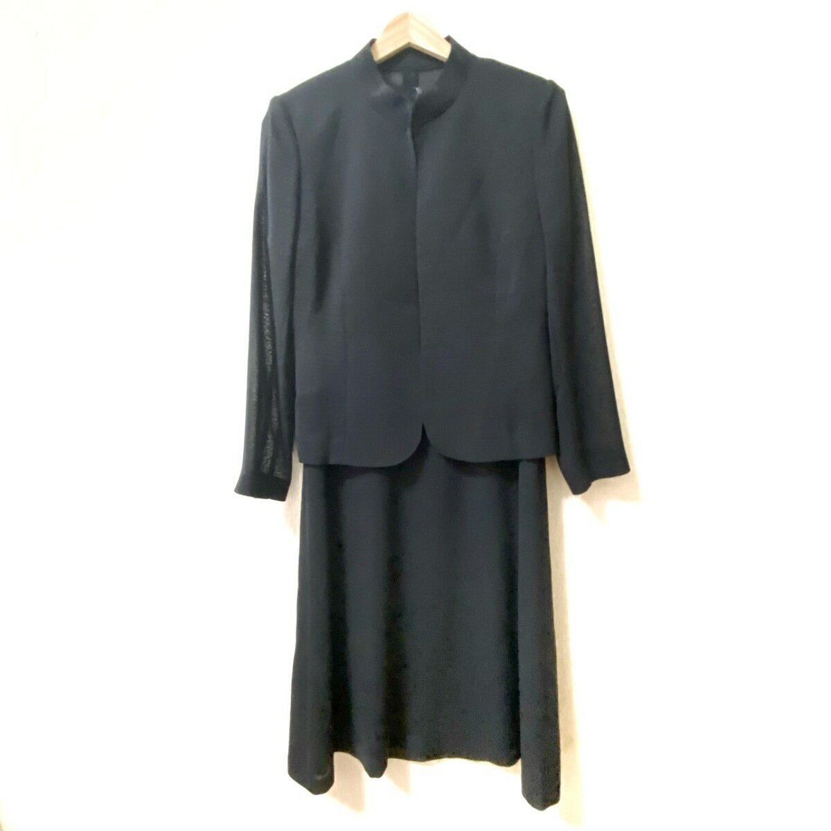 【中古】SOIR PERLE(ソワール ペルル) ワンピーススーツ BY TOKYO SOIR 黒