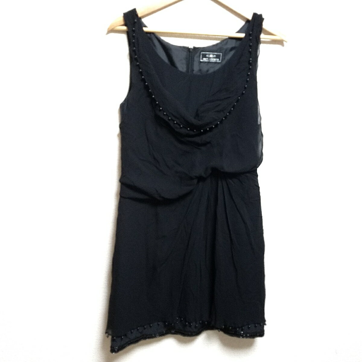 【中古】GRACE CONTINENTAL(グレースコンチネンタル) ワンピース ノースリーブ/ひざ丈/ビーズ 黒