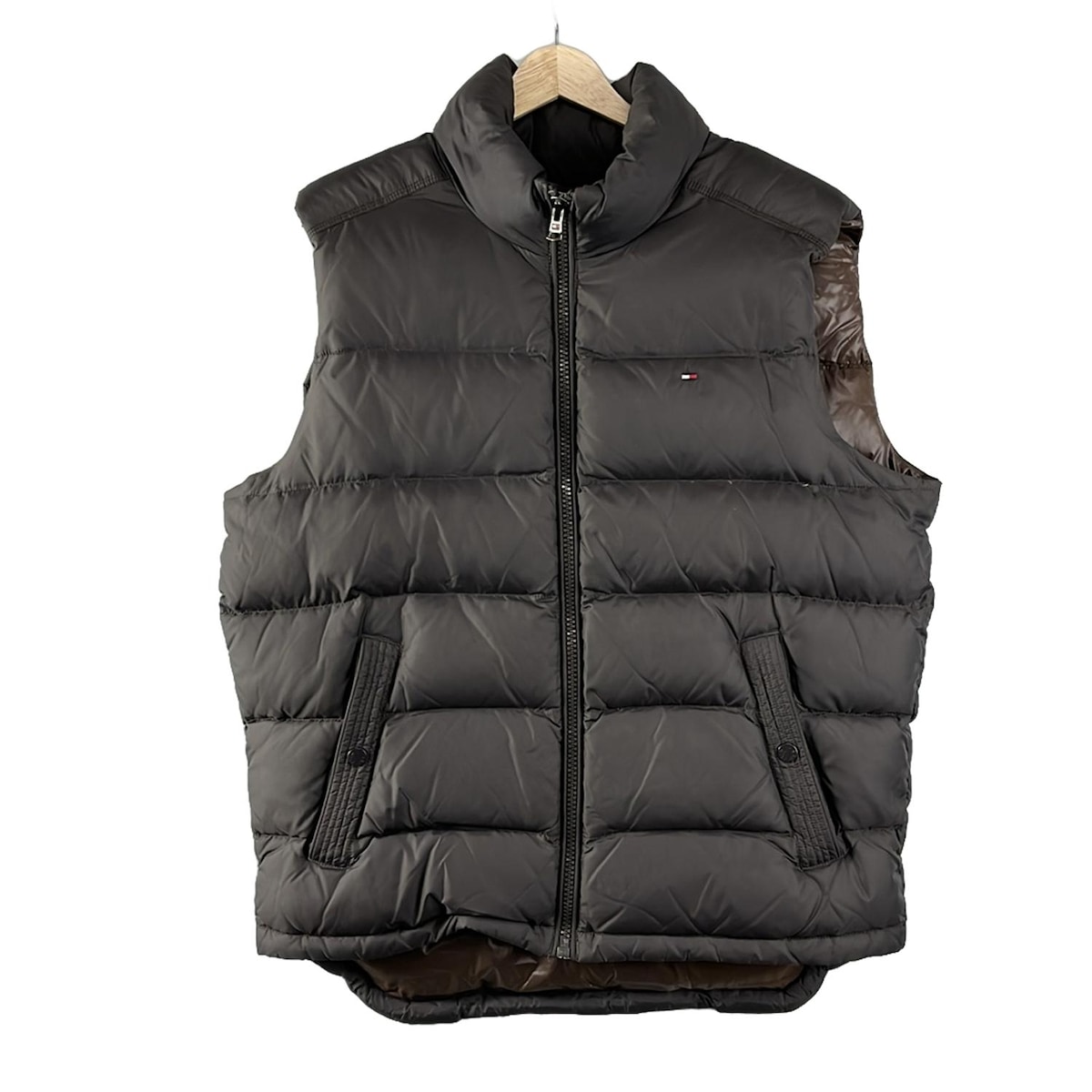 【中古】TOMMY HILFIGER(トミーヒルフィガー) ダウンベスト ジップアップ ブラウン