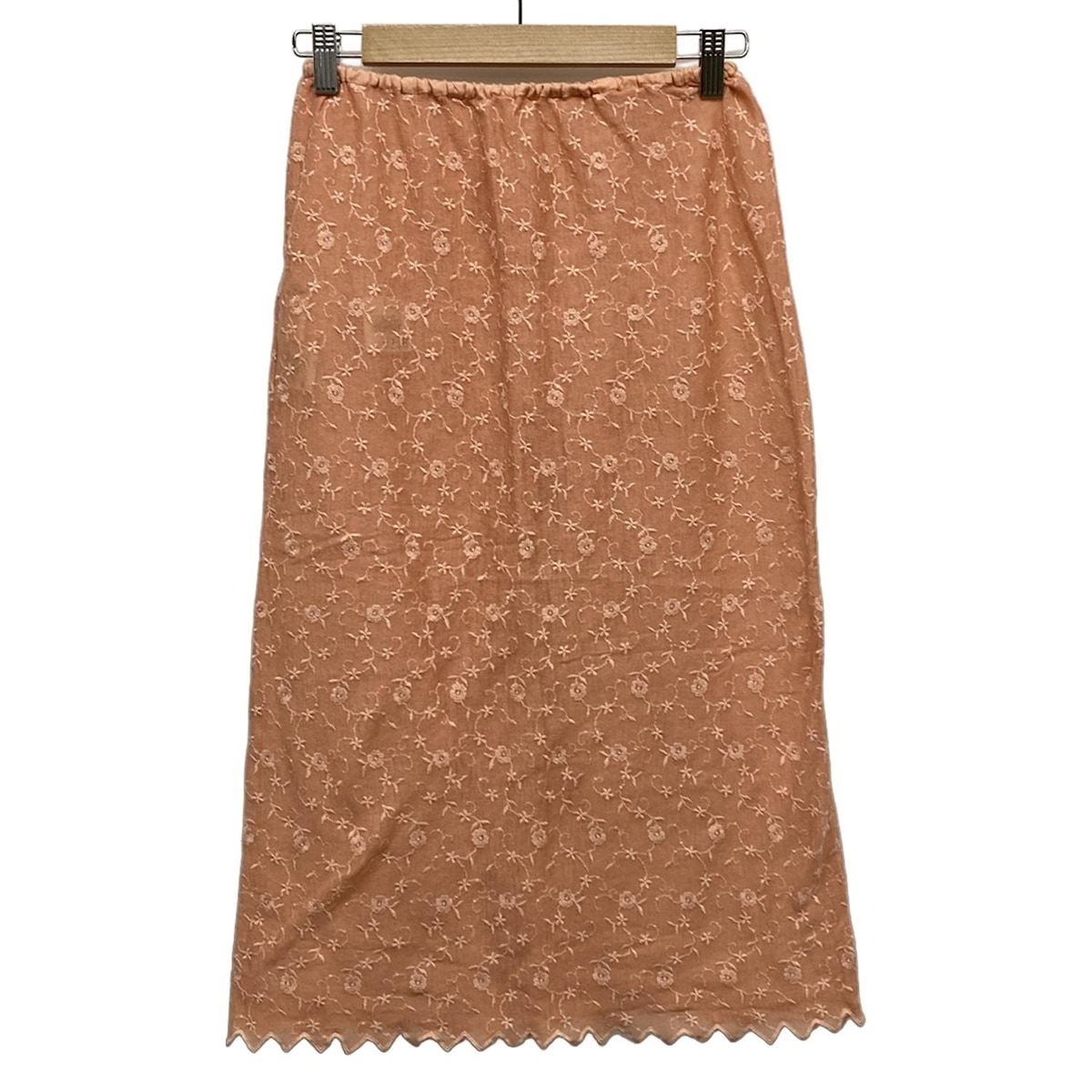 TSUMORI CHISATO ツモリチサト 総柄スカート 綿100% 蝶々 TSUMORI CHISATO（ツモリチサト）の「S ﾀﾞﾝｼﾝｸﾞﾌﾗﾜｰT（スカート