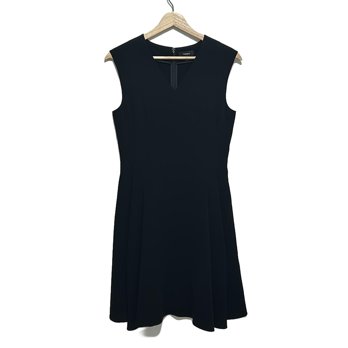 【中古】theory(セオリー) ワンピース Vネック/ノースリーブ/ひざ丈/プリーツ 黒