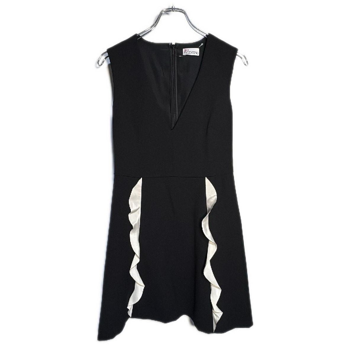 【中古】RED VALENTINO(レッドバレンチノ) ワンピース Vネック/ノースリーブ/ひざ丈/フリル 黒×アイボリー
