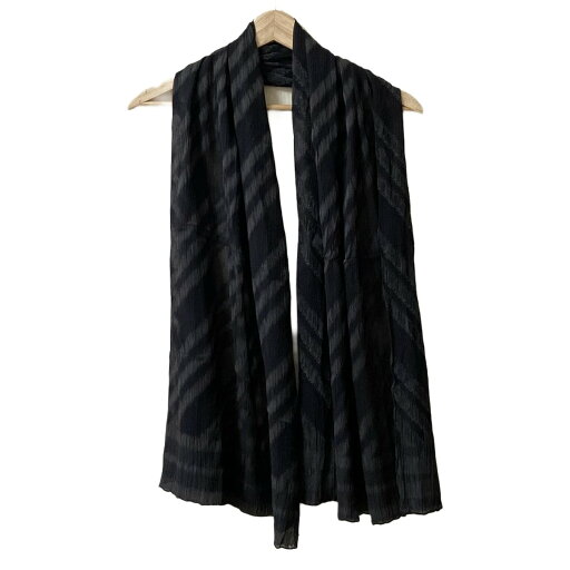 【新着】【中古】GIORGIOARMANI(ジョルジオアルマーニ) ストール(ショール) 黒×ダークグレー シルク 【新着】【中古】GIORGIOARMANI(ジョルジオアルマーニ) ストール(ショール) 黒×ダークグレー シルク