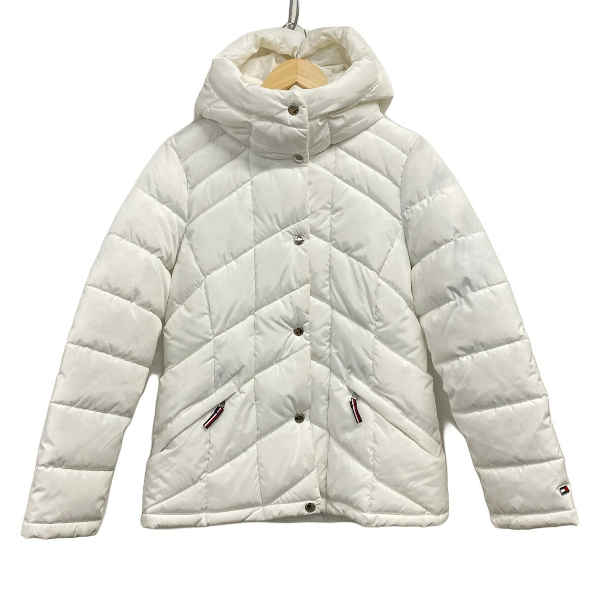 【中古】TOMMY HILFIGER(トミーヒルフィガー) ブルゾン 長袖/ジップアップ/中綿/冬 白