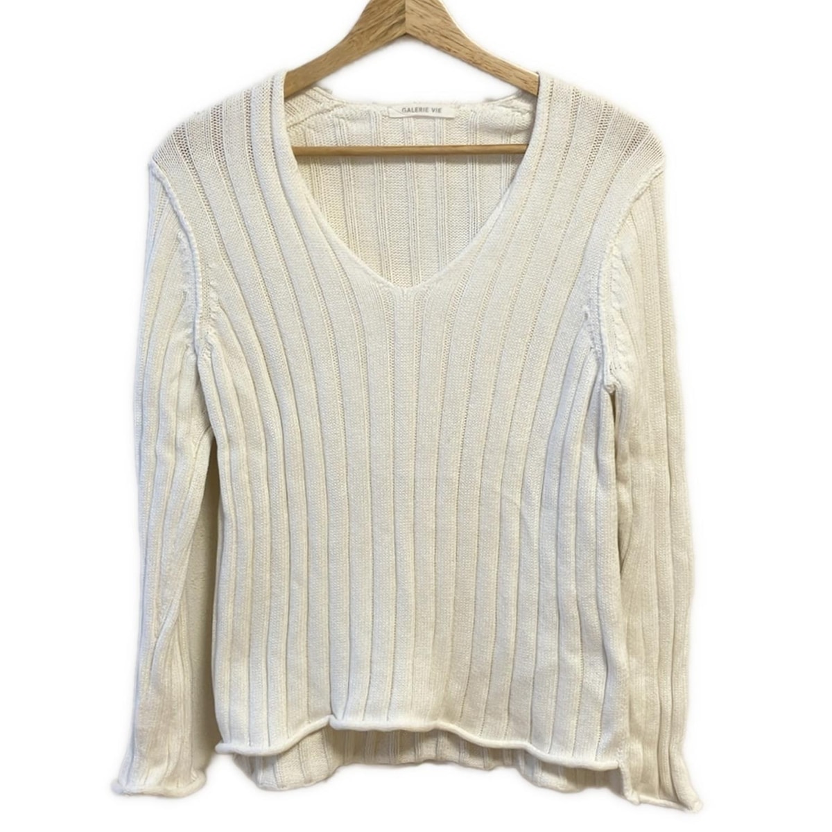 【中古】GALERIE VIE(ギャルリーヴィー) 長袖セーター Vネック 白