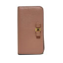 【中古】FERRAGAMO/SalvatoreFerragamo(サルバトーレフェラガモ) ヴァラ 携帯電話ケース リボン ピンクベージュ×ゴールド レザー
