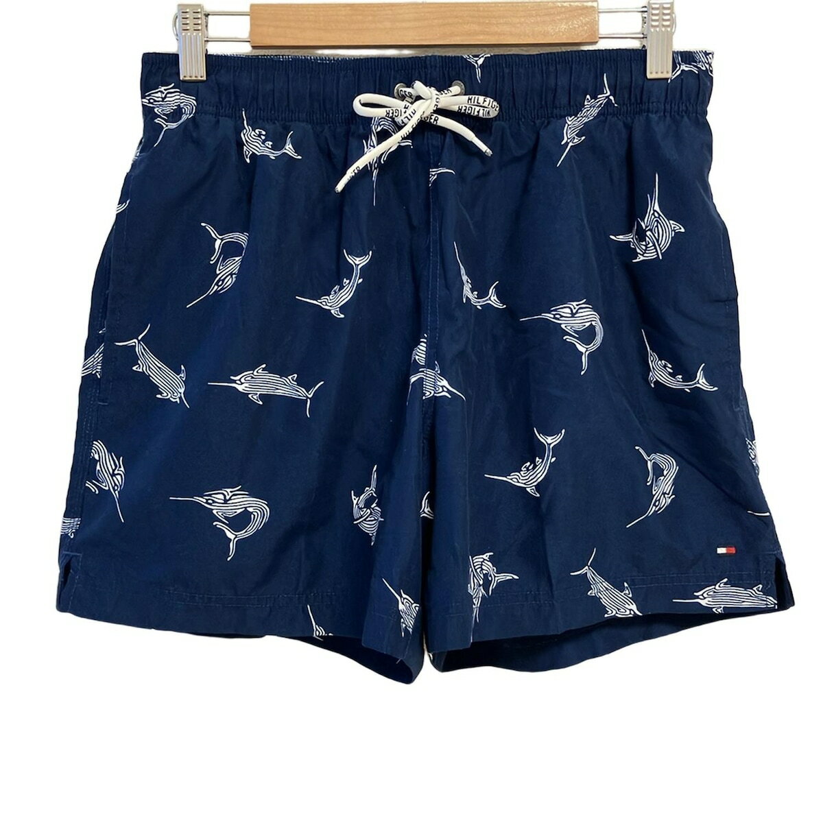 【新着】【中古】TOMMY HILFIGER(トミーヒルフィガー) 水着 刺繍/魚 ネイビー×白×レッド